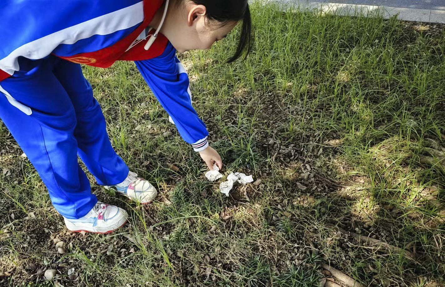 弘揚(yáng)志愿精神 奉獻(xiàn)青春力量